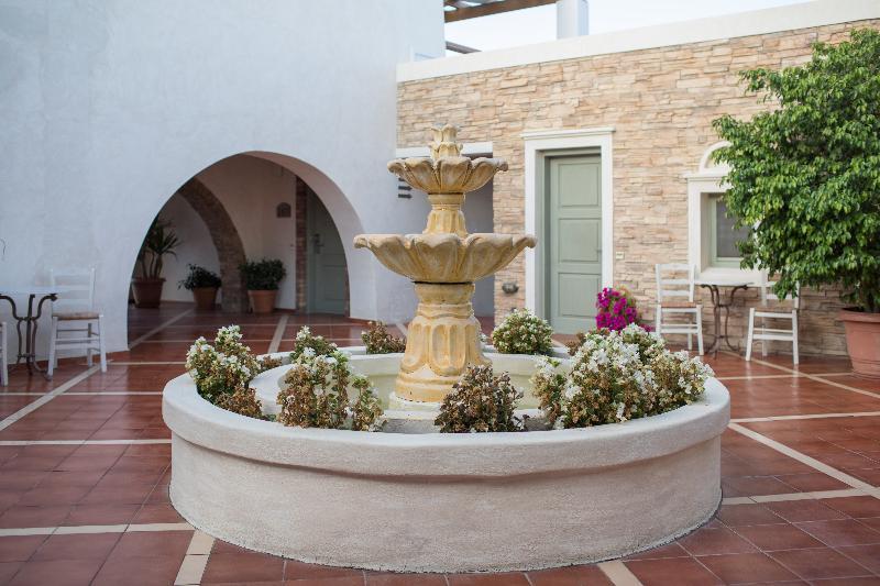 Hotel Porto Naxos 4*