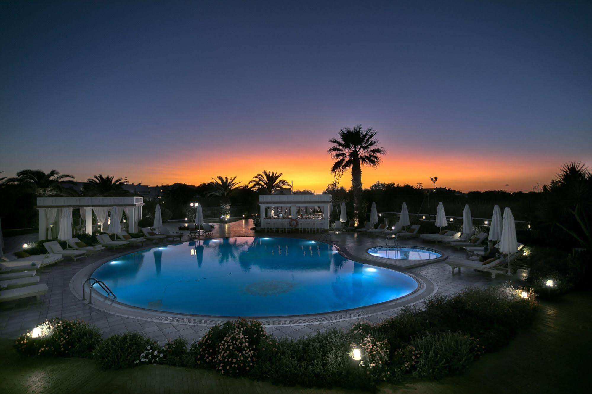 Porto Naxos Hotel